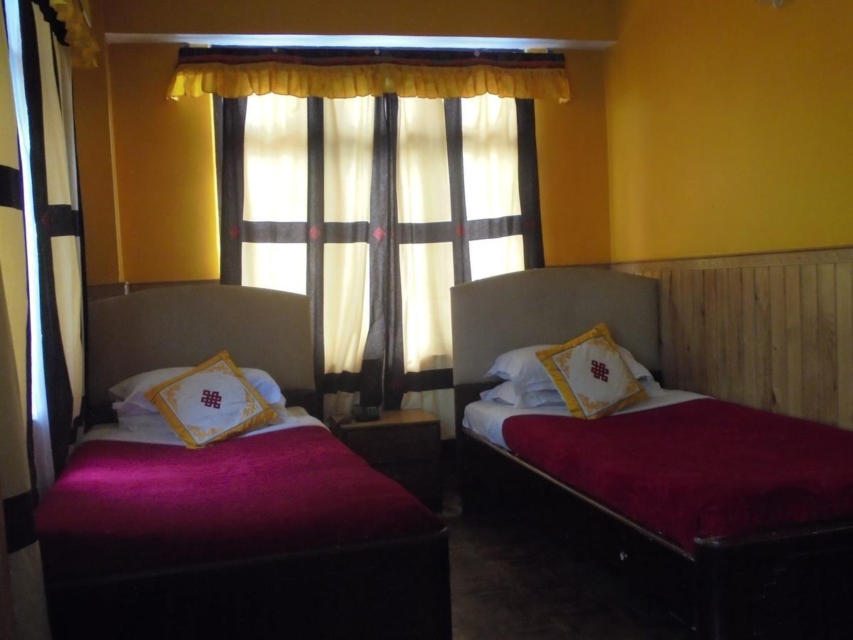 Hotel Tibet Gangtok Exteriör bild